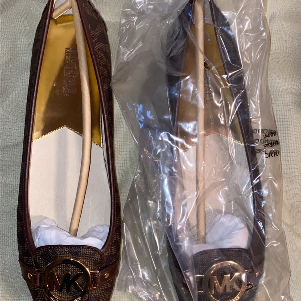 Michael Kors flats